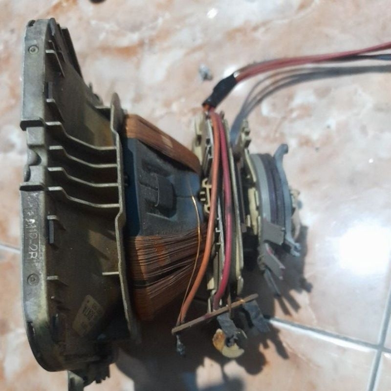 Defleksi tv tabung LG 29 inch slim ( 9247A ) non EW