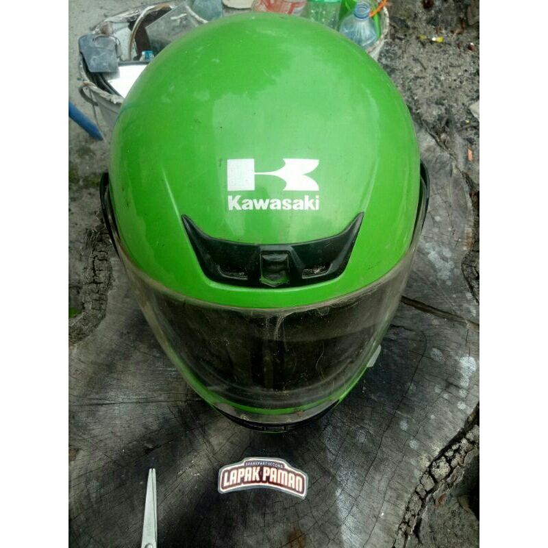 helm ninja hijau