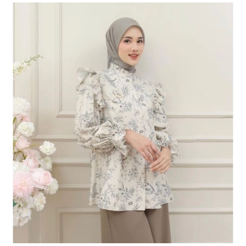 KLAMBY - EVORA SHIRT WEARING KLAMBY (Fawn Beige)