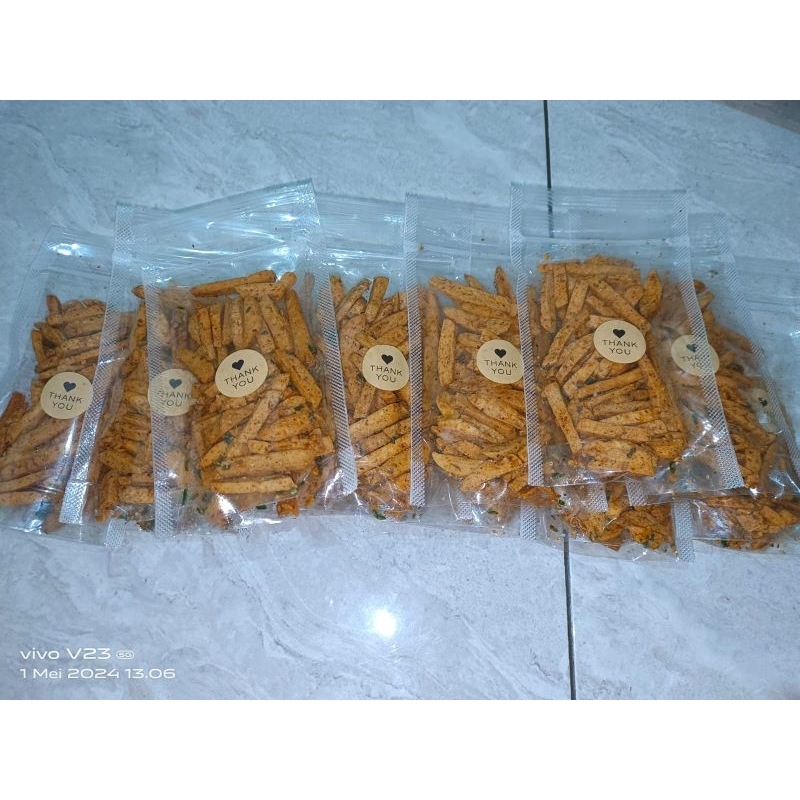 

basreng pedas daun jeruk by bunda Yuli