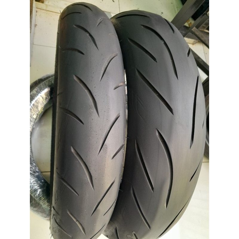 battlax s21..110/70+150/60-17