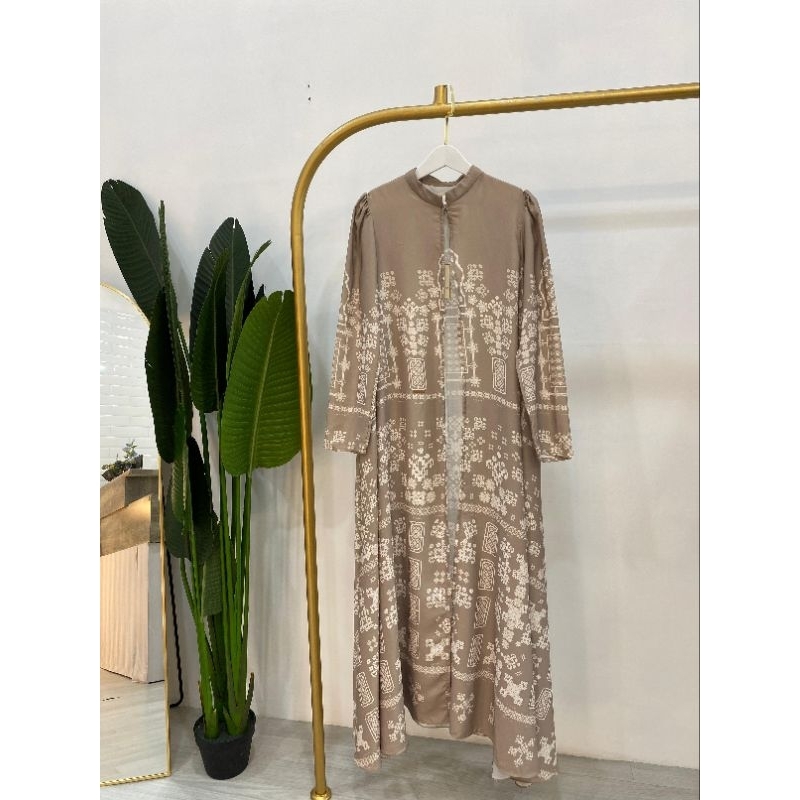 Outer Mashrabiya by Wearing Klamby