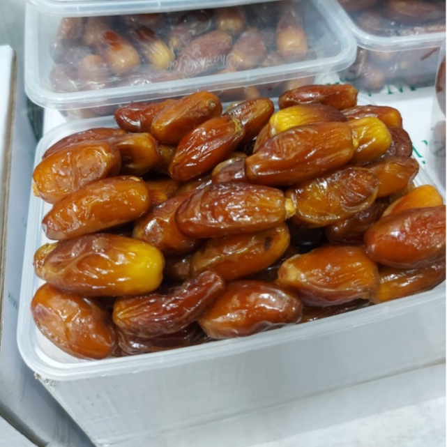 

Kurma tunisia madu 1kg premium