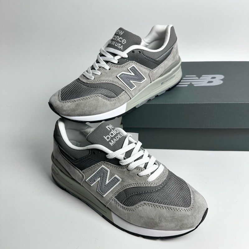 Sepatu Sneakers Casual Pria NB 997 Grey Made In USA 100% BNIB