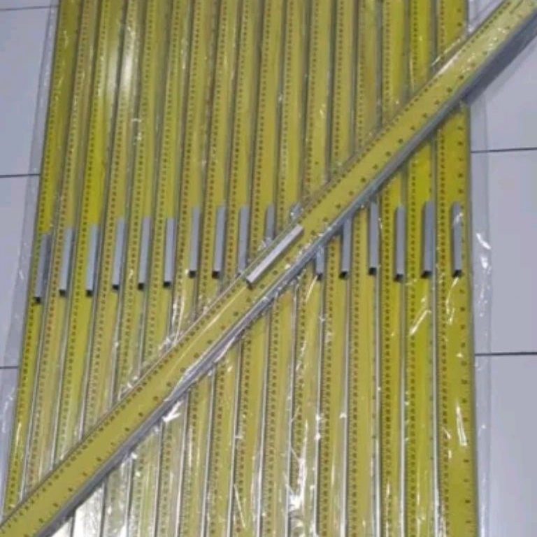 

Penggaris Panjang Aluminium ART Q6R6