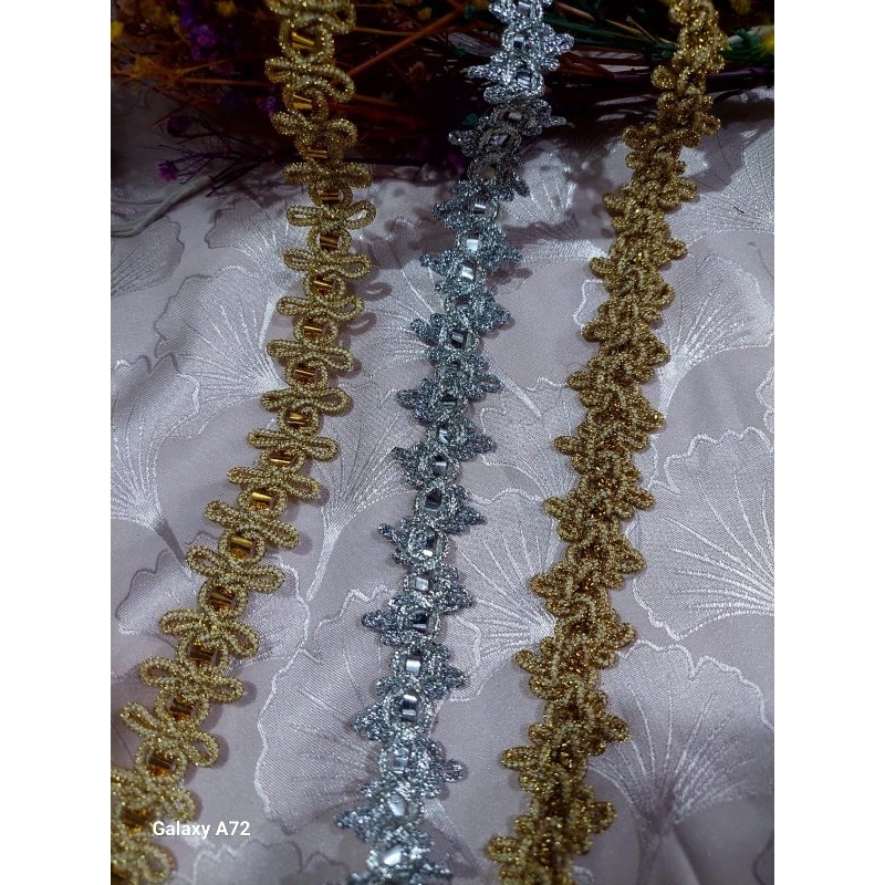 Renda gold premium motif biku lebar 2cm panjang 10yard harga 45,000