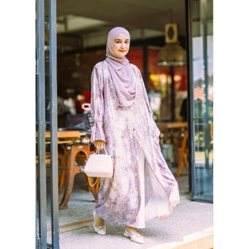 preloved shibyshireen ZS zaskia sungkar fleurine dress black orchid size S