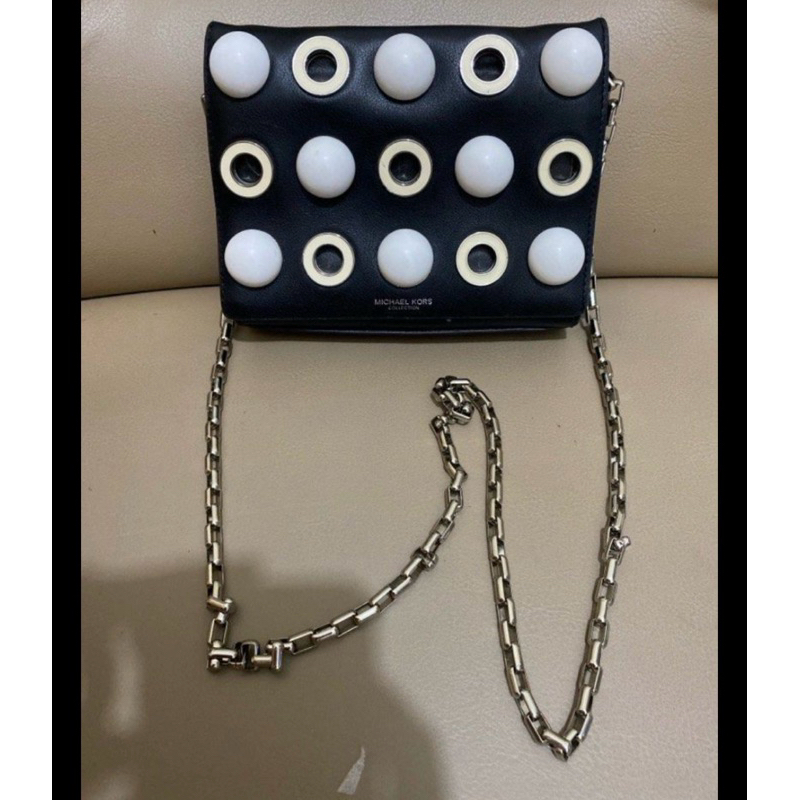 MK Sling bag