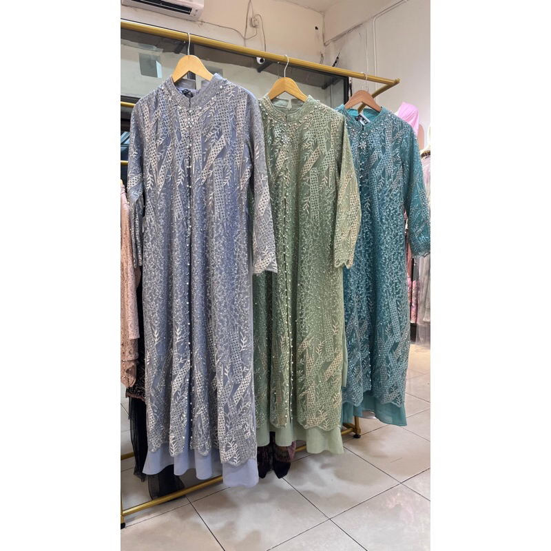 DRESS BRUKAT