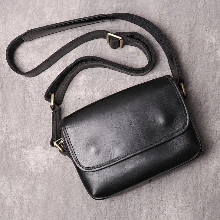 Tas selempang messenger pria simple kulit asli