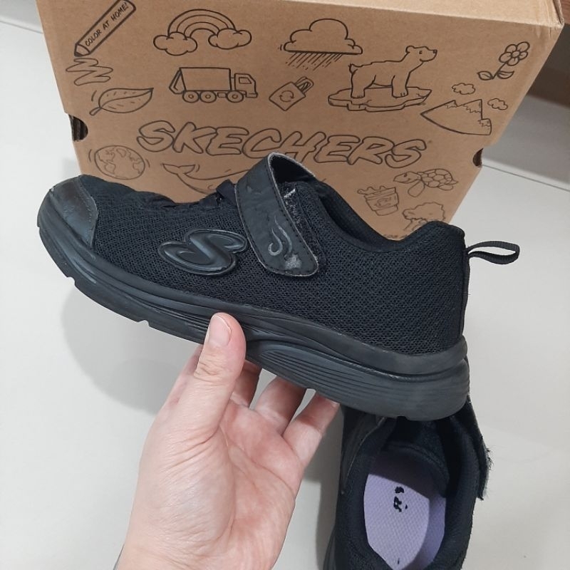 skechers go run size 35 sepatu hitam anak sekolah skechers go run skechers kids sepatu sneaker anak 