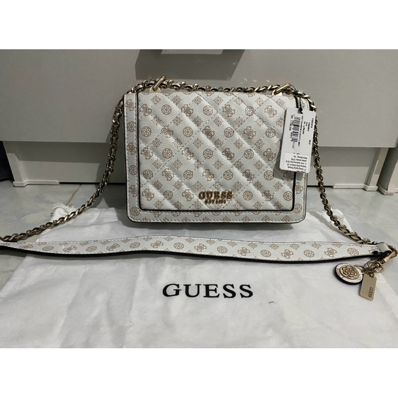 Preloved Guess Bag Broken White Rantai Silver Tas Selempang Tote Cover Logo Motif Cewek Wanita