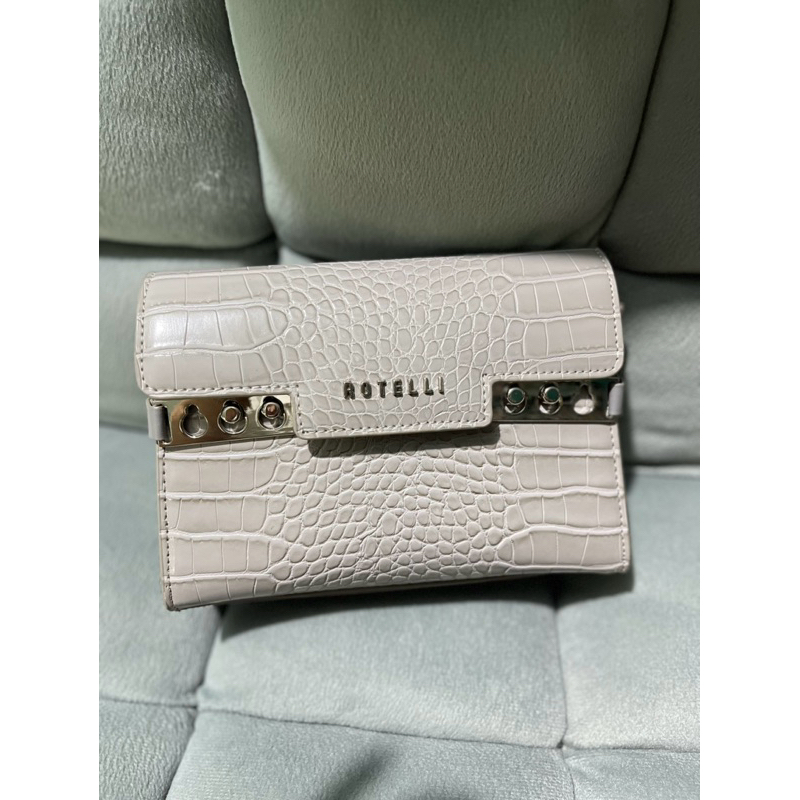 ⛔️SOLD⛔️ PRELOVED/PL ROTELLI LIKE NEW