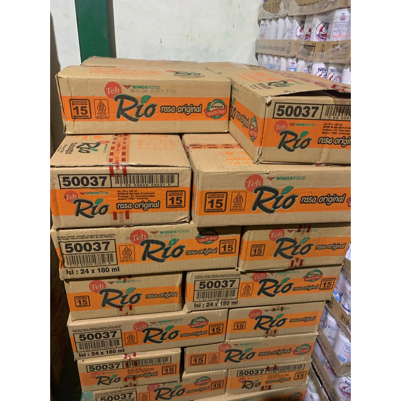 

Teh Rio Original / Gula Batu 1 dus isi 24 pcs x 180 ml Juli 2025)