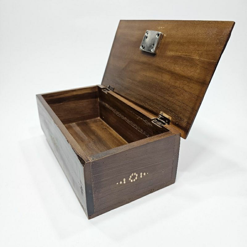 Kotak Kayu Jati tempat penyimpanan Uang