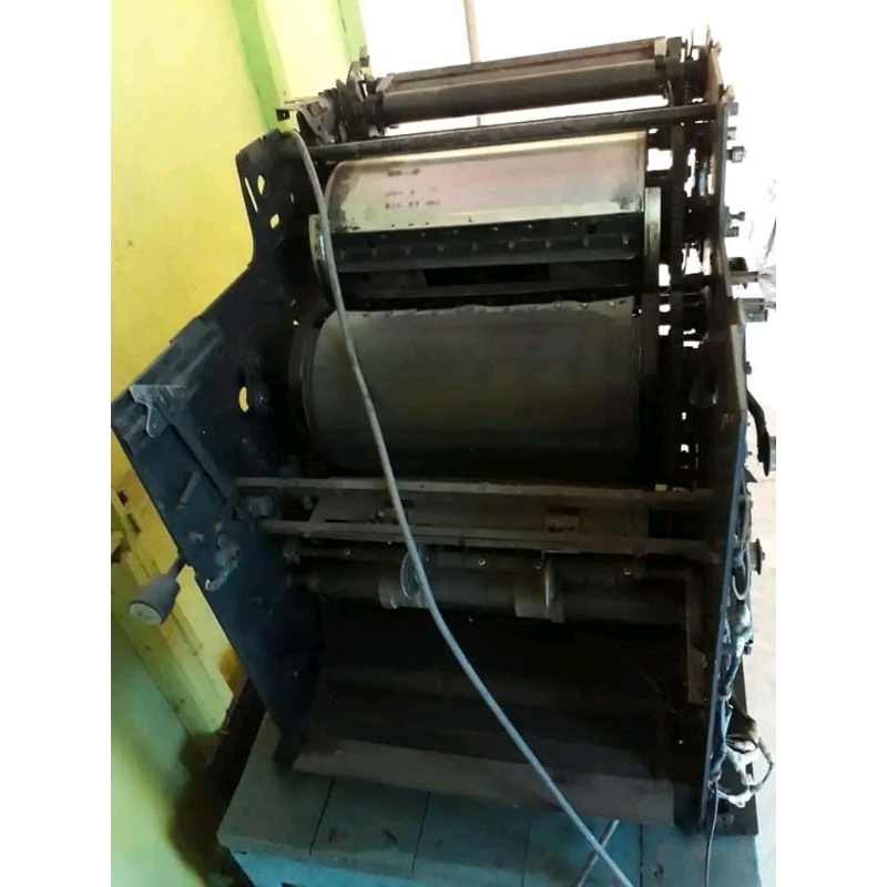 Dijual Mesin Offset Manual Merk Roto 3300