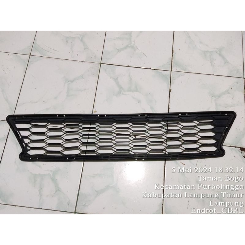 Grille bumper Brio 2016 keatas original