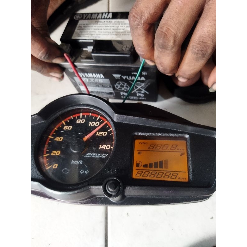 speedometer verza 150