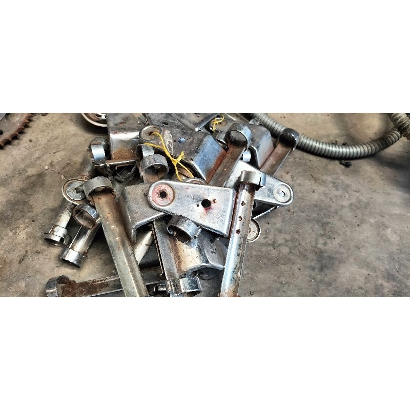 dudukan lampu depan  yamaha rx spesial