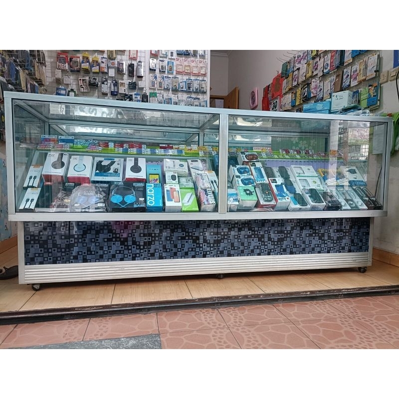 etalase kaca bekas mulus