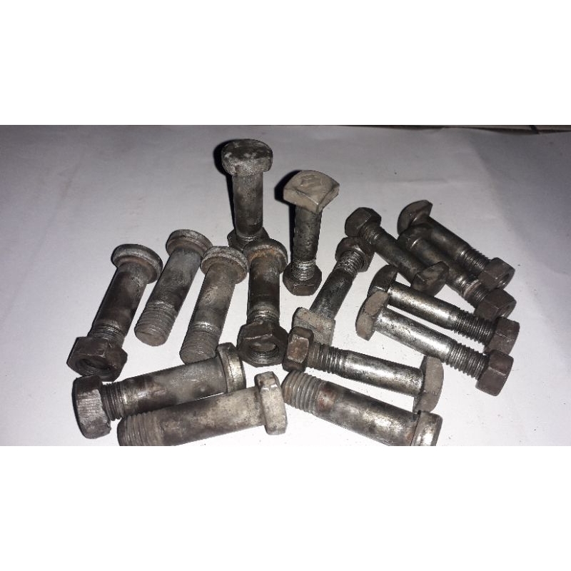 baut napger/ gear belakang bekas ori kawasaki kaze r