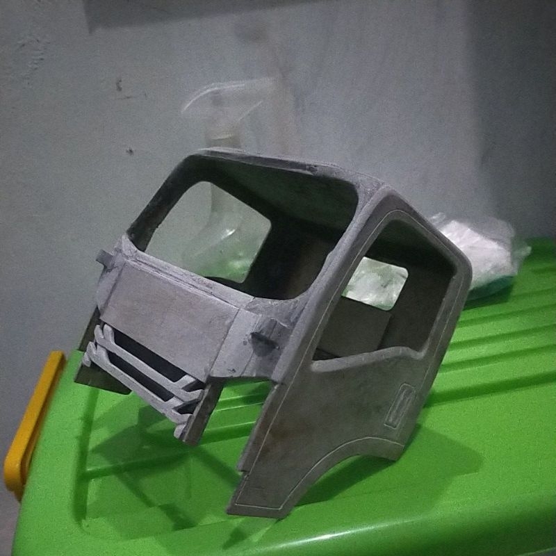 cabin miniatur truk isuzu giga nmr71