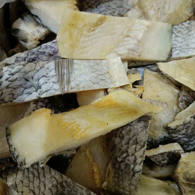 

IKAN ASIN NILA POTONG MIRIP JAMBAL ROTI 1 KG