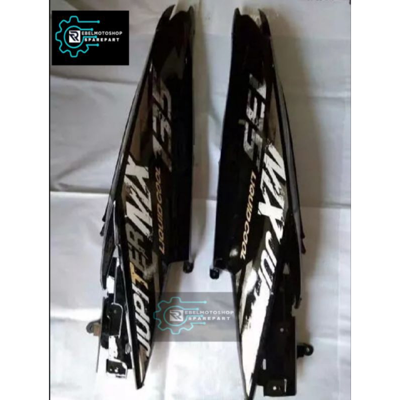 cover body belakang Jupiter mx new Jupiter mx 135 hitam plus striping