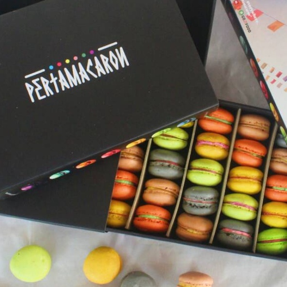 

Pasti Laku PACK1 ISI 25 MACARON BY PERTAMACARON