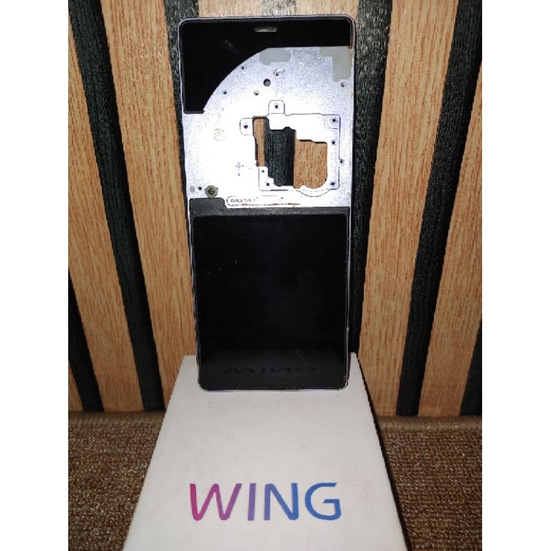 LCD kecil / LCD dalam LG Wing Original plus frame
