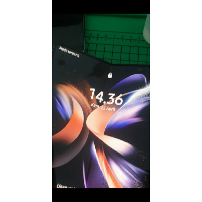 lcd samsung z fold4 minus flexible