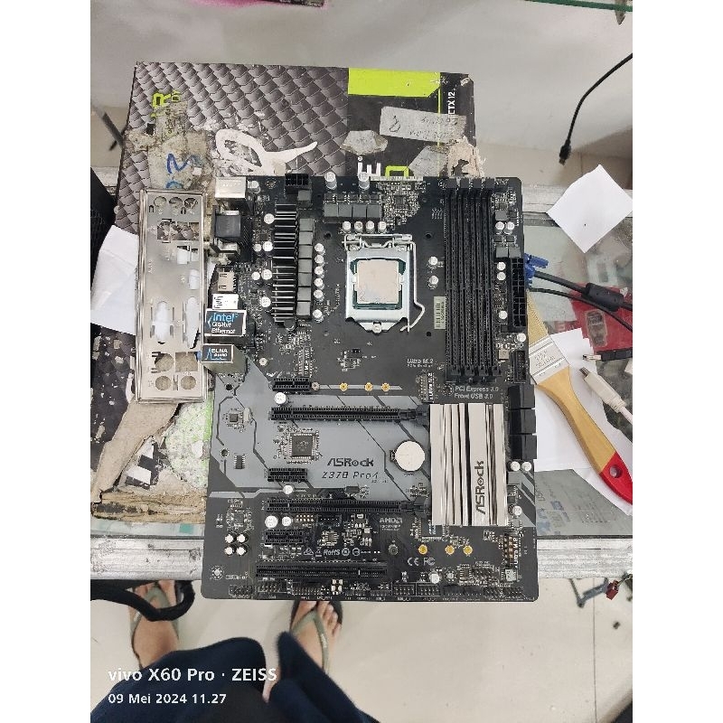 mainboard asrock z370 pro 4 ddr4 procsesor core i5-8600k gen8