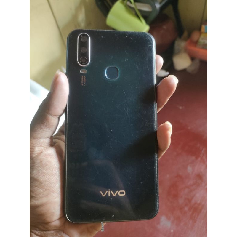 Vivo y12  Ram 4/64