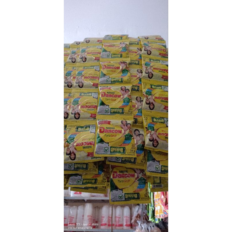 

Dancow fortigro sachet putih 1 renteng isi 10 sachet