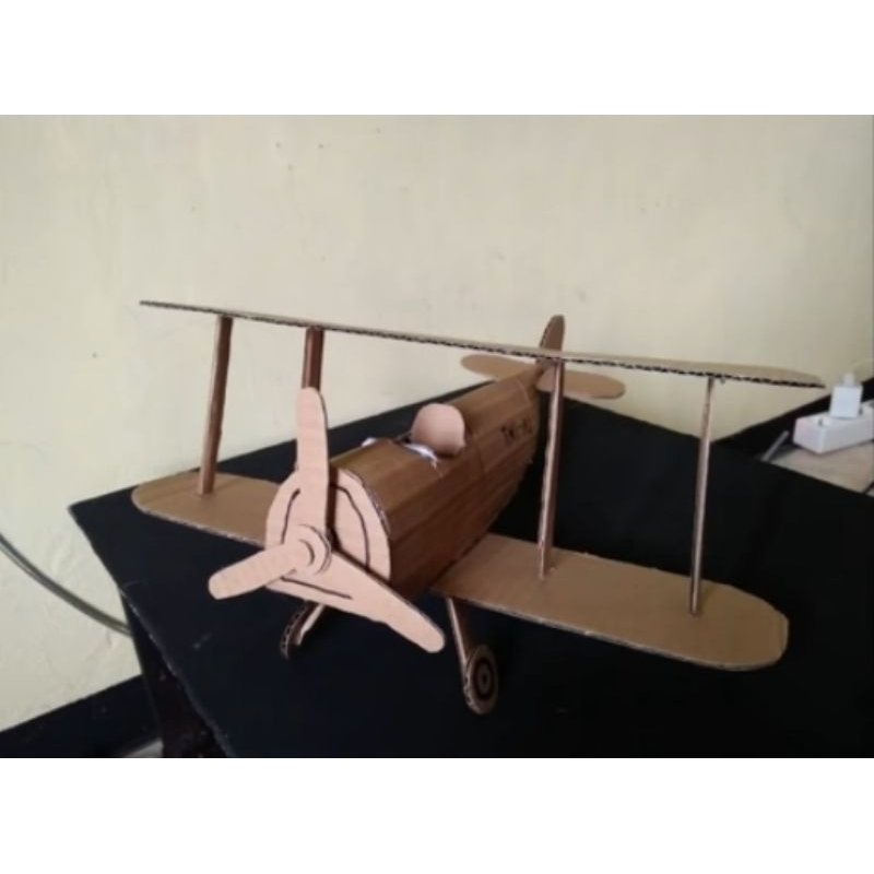

Prakarya pesawat capung dari kardus