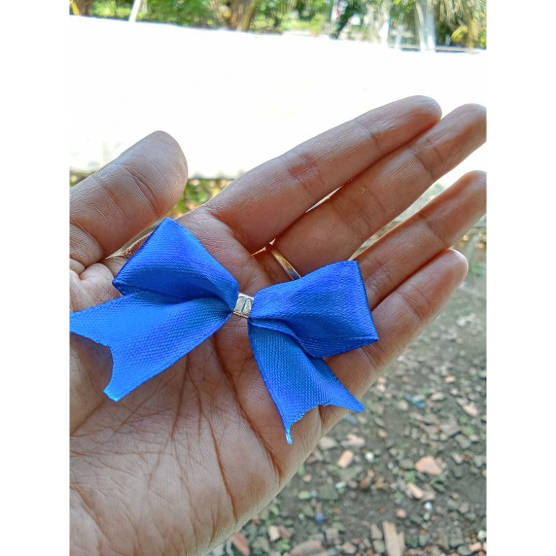 

PITA SOUVENIR WARNA BIRU ELEKTRIK / pita souvenir siap pakai/ pita souvenir instan isi 100 pcs