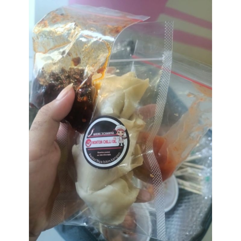 

wonton chilli oil