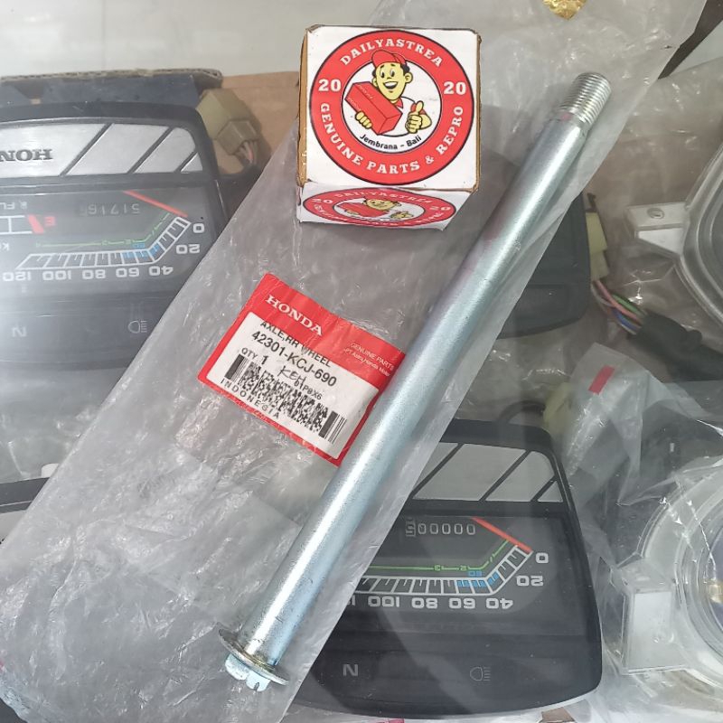 AS RODA BELAKANG HONDA TIGER 2000 LAMA REVO ORIGINAL ORI AHM 42301-KCJ-690