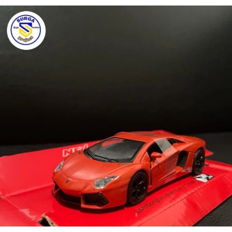 Miniatur Diecast Mobil Welly Lamborghini Aventador LP700-4 1:36