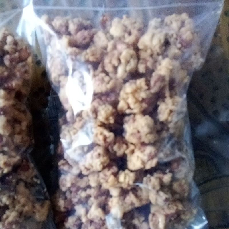 

kacang kriwil/kacang kribow renyah gurih sekali coba pasti ketahihan