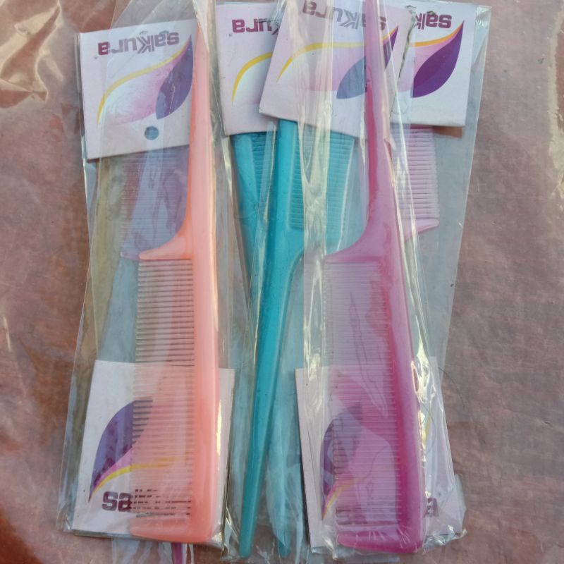 Sisir atau surui cap sakura