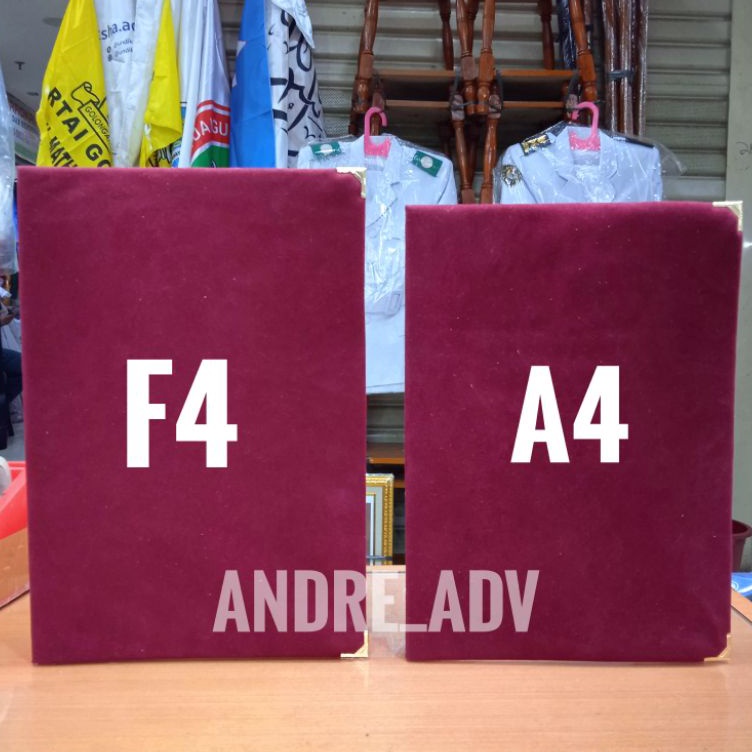 

Pusat Pembelian map beludru merah maroon ready stock