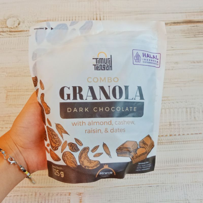 

Granola Timur Tengah Dark Chocolate 125 Gram Sereal Makanan Sehat High Quality Isi Almond Mede Kismis Kurma