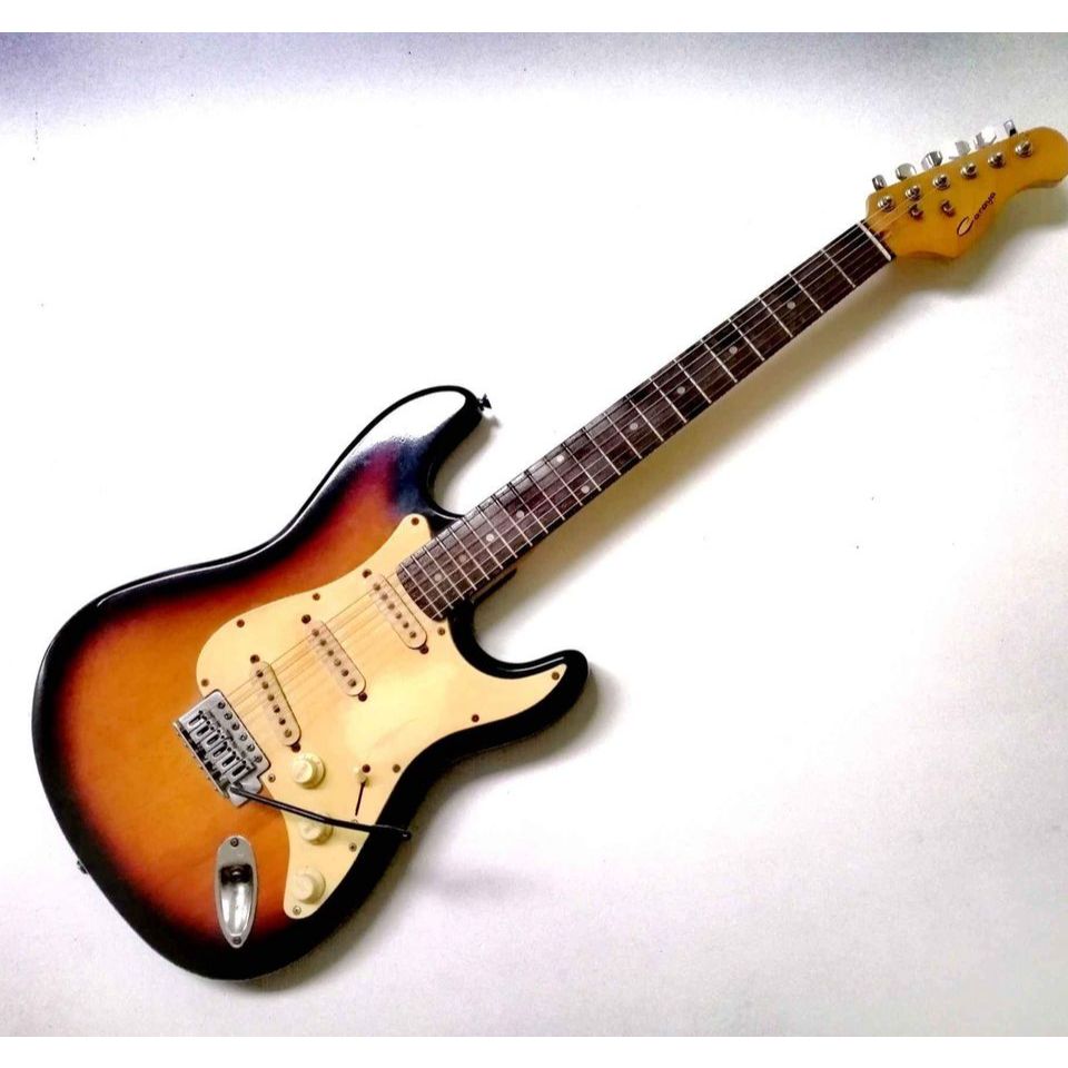 Gitar Stratocaster Caraya Original.
