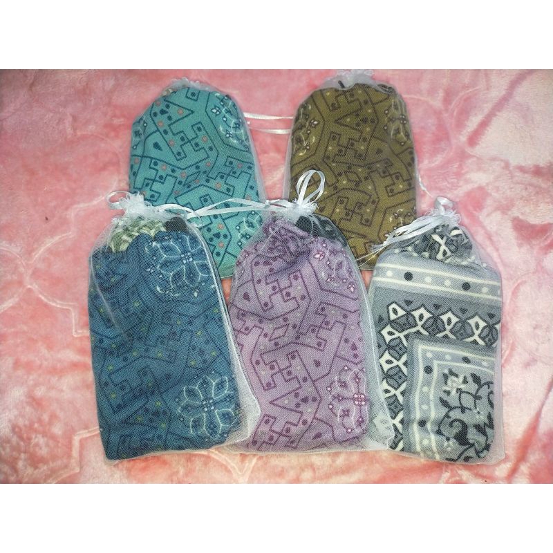 sajadah traveling kemas pouch dan kain tile