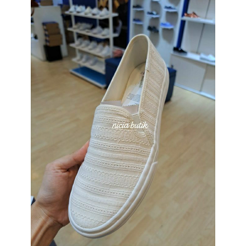 sepatu keds double decker crochet