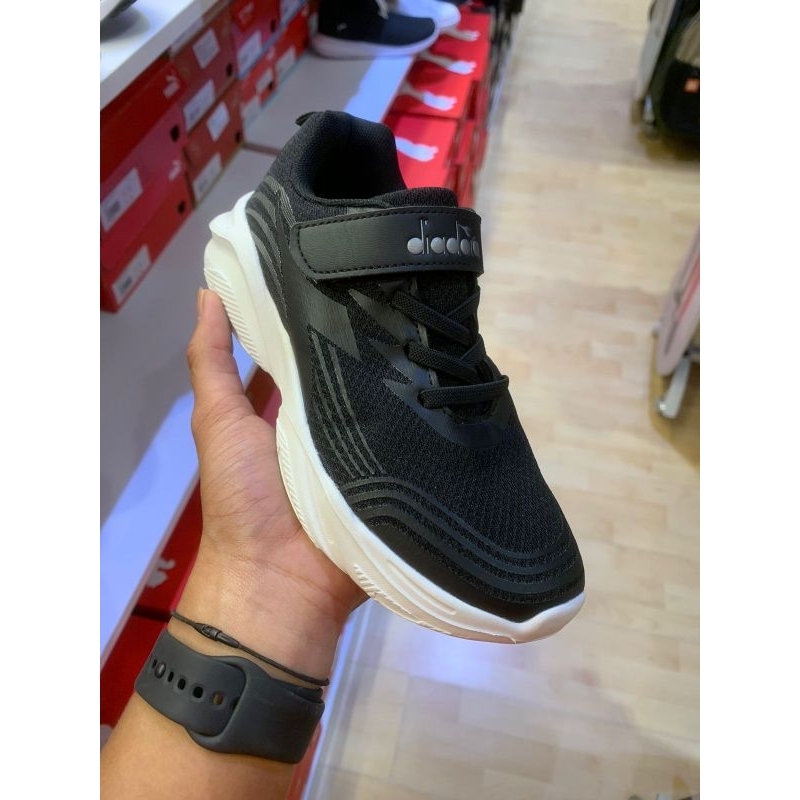 DIADORA GELICA BLACK KIDS( size 30(1)