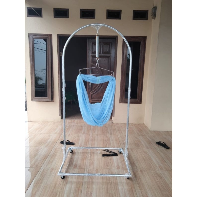 tiang ayunan bayi /beroda bongkar pasang