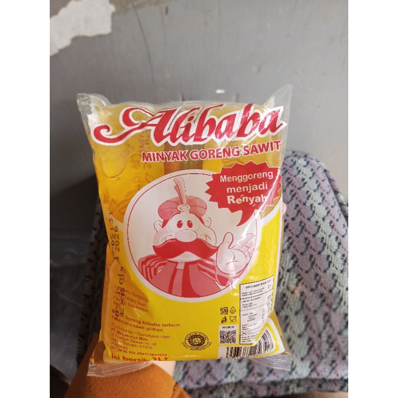 

Minyak Goreng Bantal Alibaba 1 Liter