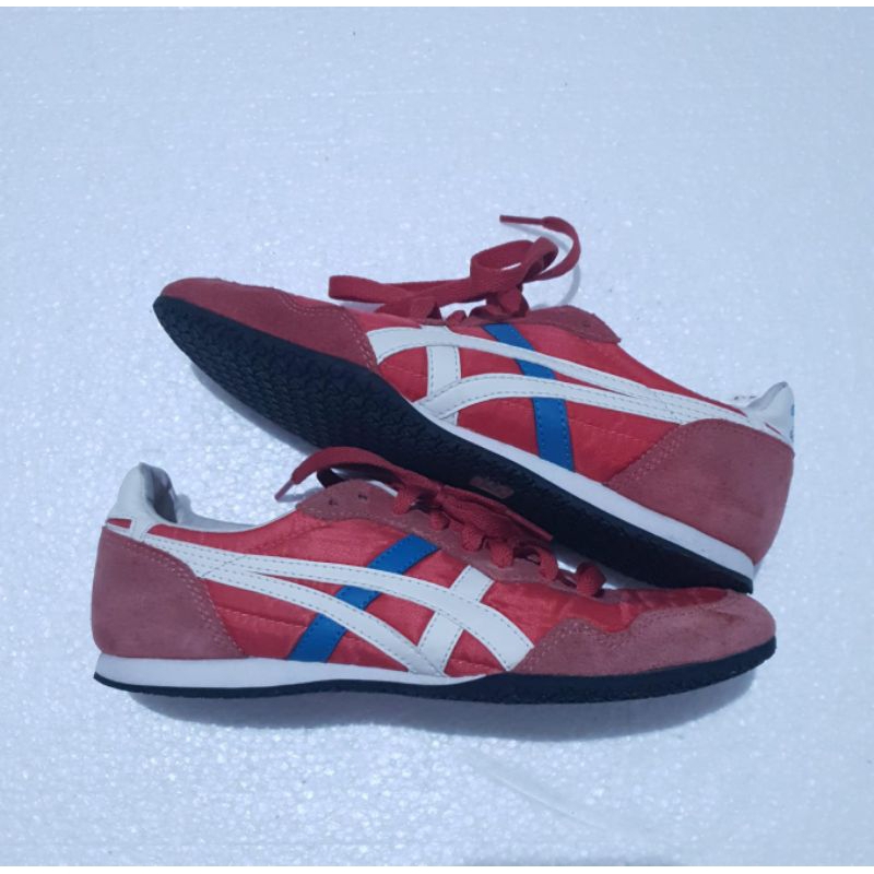 ONITSUKA TIGER STRIPES CLASIK